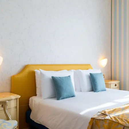 Hotel Grand